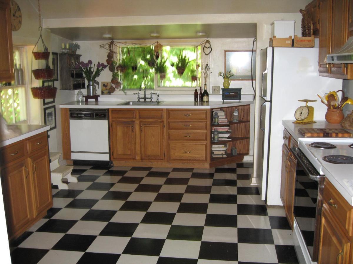 Clinton Corners B&B On Seven Acres With Private Bed & Bath מראה חיצוני תמונה