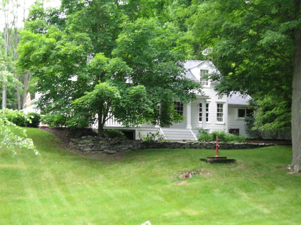Clinton Corners B&B On Seven Acres With Private Bed & Bath מראה חיצוני תמונה