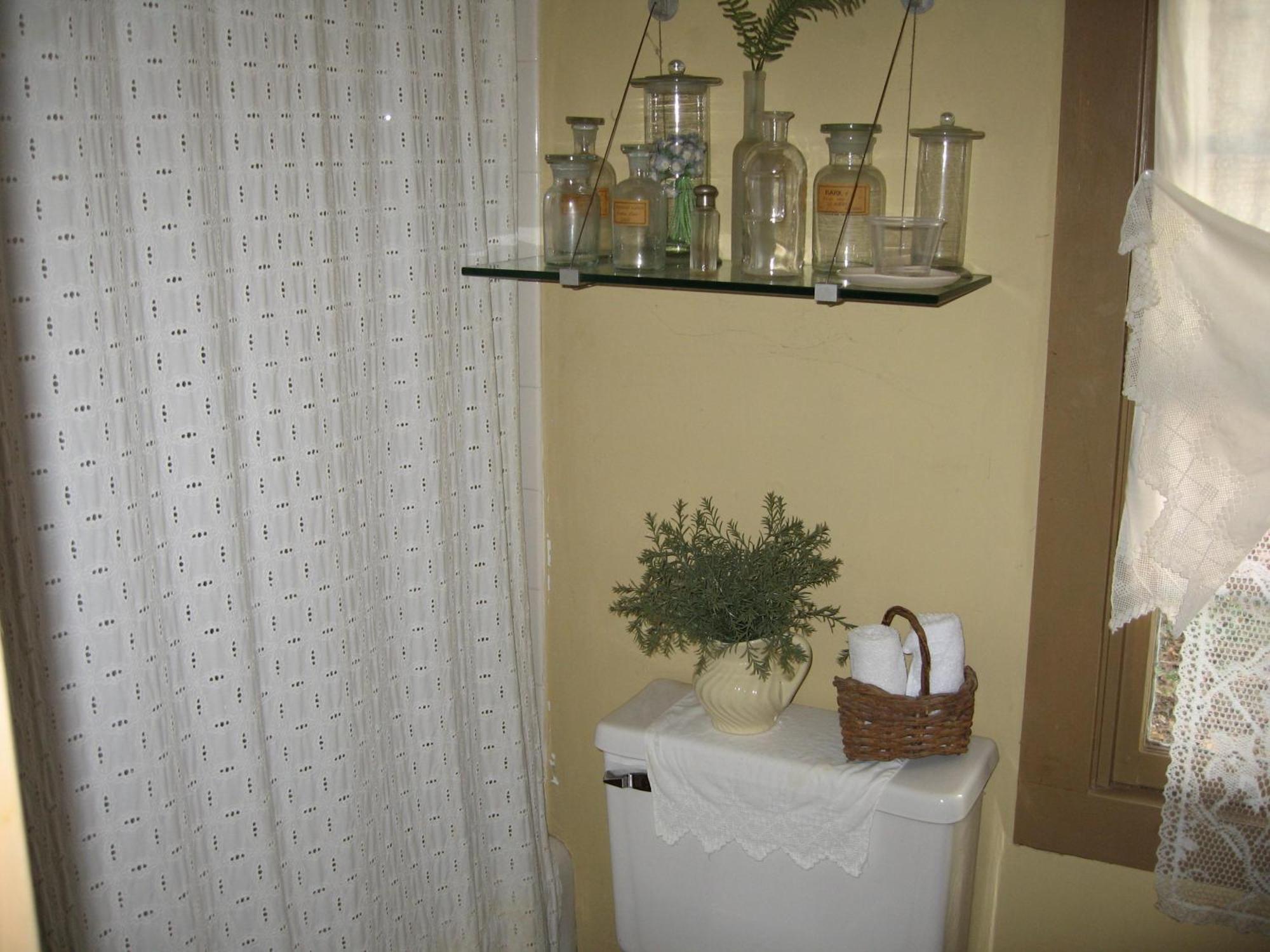 Clinton Corners B&B On Seven Acres With Private Bed & Bath מראה חיצוני תמונה